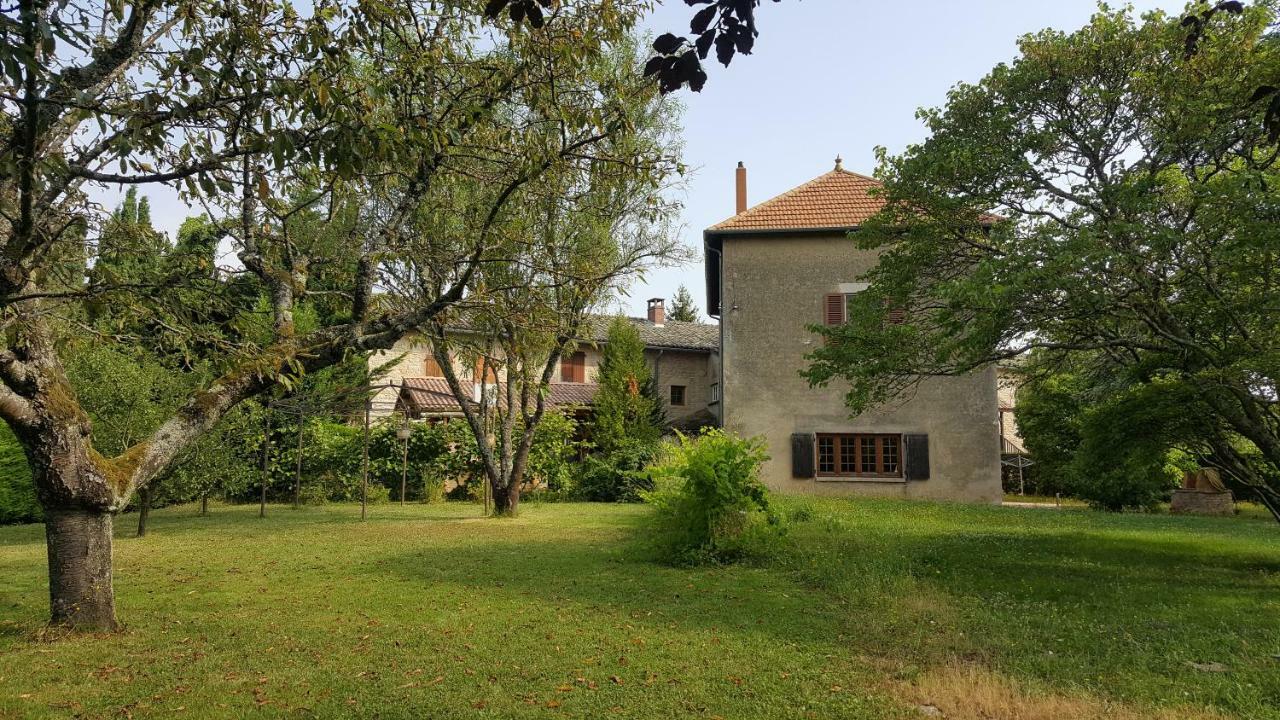 B&B Des Histoires D'Anges - Cote Jardin - Accueil Velo Tournus Exterior foto