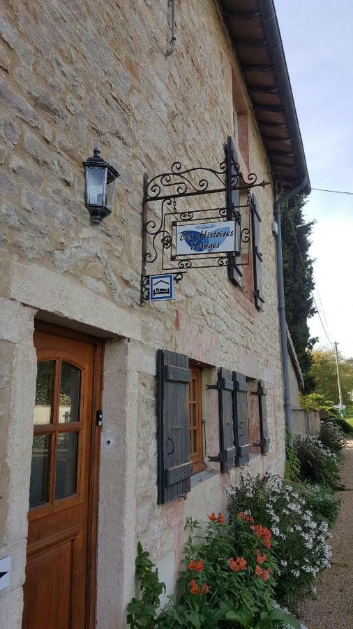 B&B Des Histoires D'Anges - Cote Jardin - Accueil Velo Tournus Exterior foto